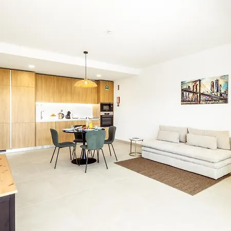 Modern 1-bed With Terrace * Albufeira
