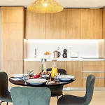 Modern 1-bed With Terrace *