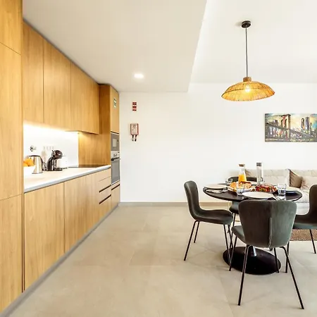 Modern 1-bed With Terrace البوفيرا